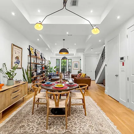 Bainbridge By Rove Duplex With Deck & Backyard * New York