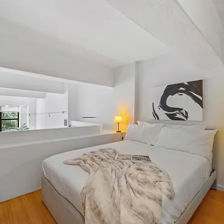 Apartment Barrow By Rove Travel 1br Loft With Shared Roof New York