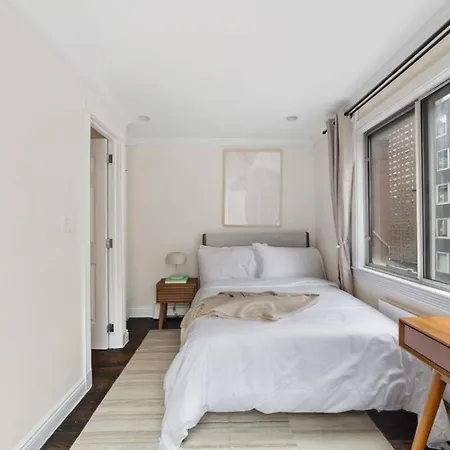 Apartment Chelsea Vista Ii By Rove Travel 2br Ph With Rooftop *