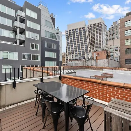 Apartment Chelsea Vista Ii By Rove Travel 2br Ph With Rooftop *