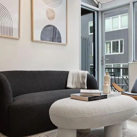 Chelsea Vista Ii By Rove Travel 2br Ph With Rooftop Apartment New York