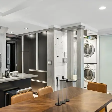Charles Court By Rove Travel Grand 2br Duplex Apartment New York