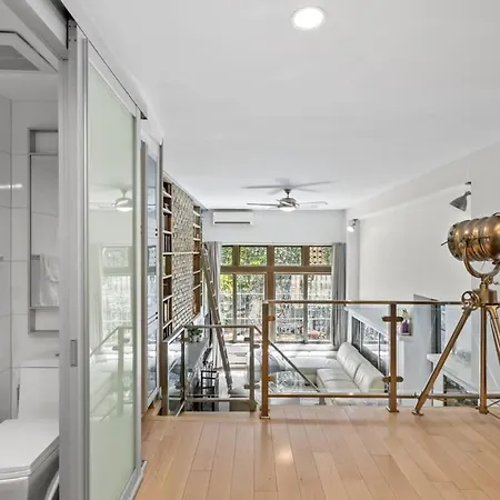 Charles Court By Rove Travel Grand 2br Duplex *