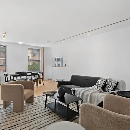 Apartment Chelsea Canvas Iii By Rove Travel Charming 2br Gem New York
