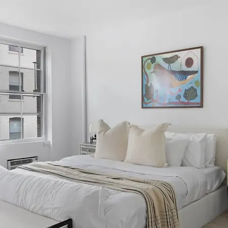Chelsea Canvas Iii By Rove Travel Charming 2br Gem New York