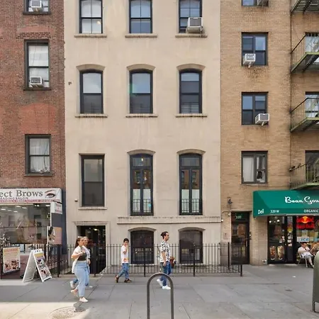 Chelsea Canvas Iii By Rove Travel Charming 2br Gem Apartment *