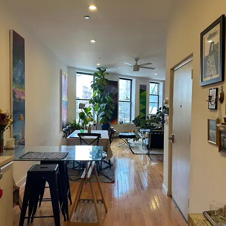 Rare Designer Gem In Downtown Ny New York