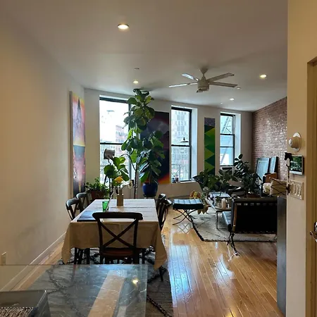 Rare Designer Gem In Downtown Ny Apartment