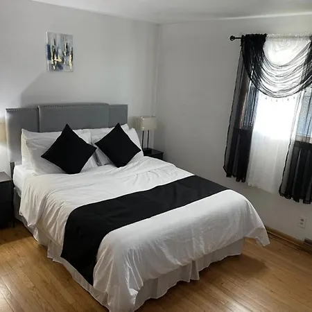 Lovely 3bd 1bath In Apartment *