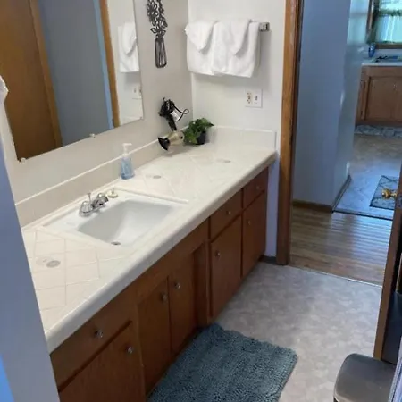 Apartment Lovely 3bd 1bath In *