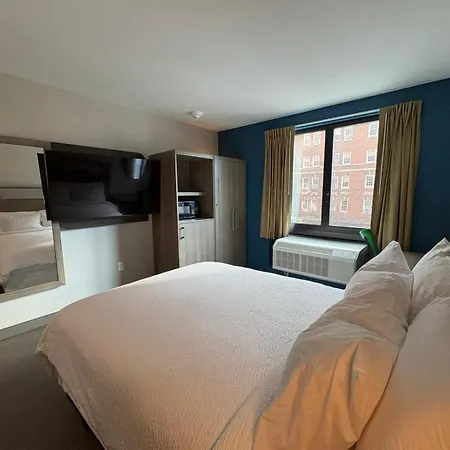 Express & Bronx - Zoo Area By Ihg New York