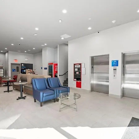 Express & Bronx - Zoo Area By Ihg 2*