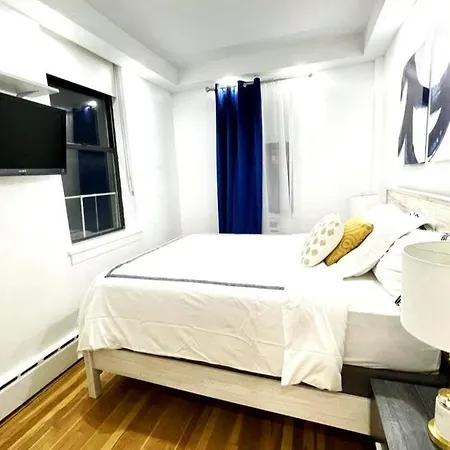 Apartment 62-2b Renovated 1br Located In Prime Upper East Side