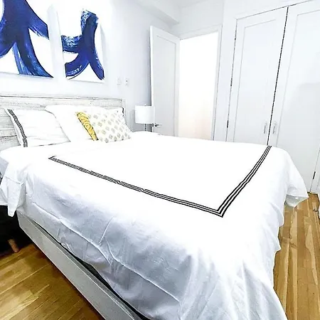 Apartment 62-2b Renovated 1br Located In Prime Upper East Side *