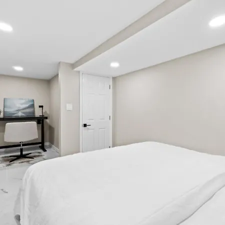 White Marble Retreat Nyc New York