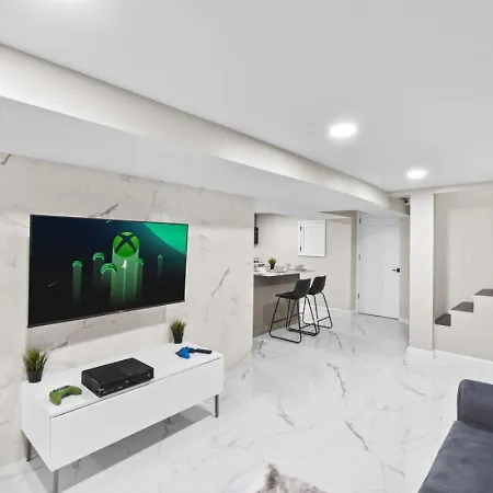 Holiday home White Marble Retreat Nyc