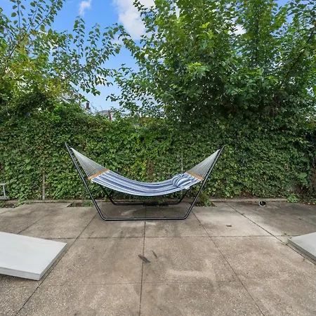 Holiday home The Rainforest I Sleeps 16 20m To Nyc Free Parking New York