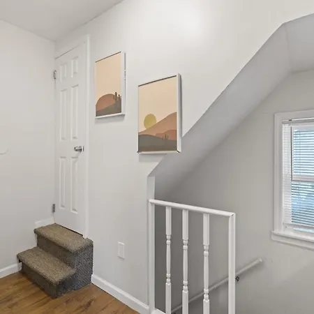 The Rainforest Ii Sleeps 16 20m To Nyc Free Parking Holiday home *