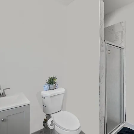 The Rainforest Ii Sleeps 16 20m To Nyc Free Parking Holiday home *