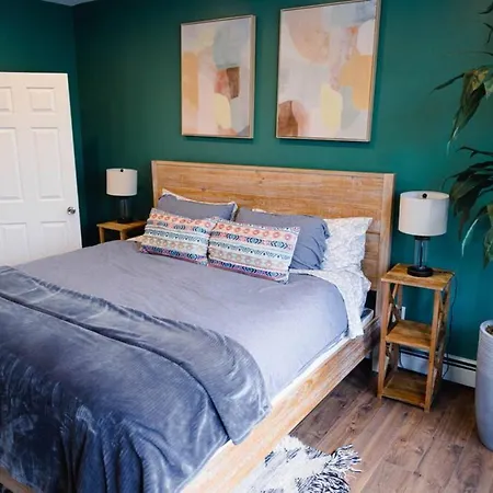 The Rainforest Ii Sleeps 16 20m To Nyc Free Parking New York
