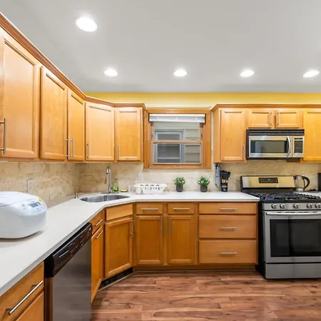 Holiday home Cozy Urban Escape I Near Nyc New York