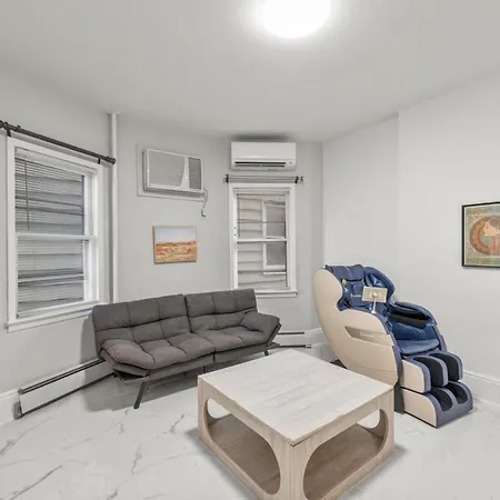Holiday home Cozy Urban Escape I Near Nyc