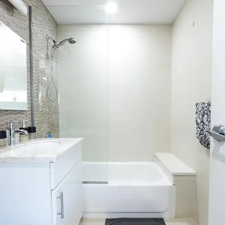 Apartment 809-6b New 2br Duplex With Private Patio *