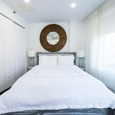 809-6b New 2br Duplex With Private Patio *