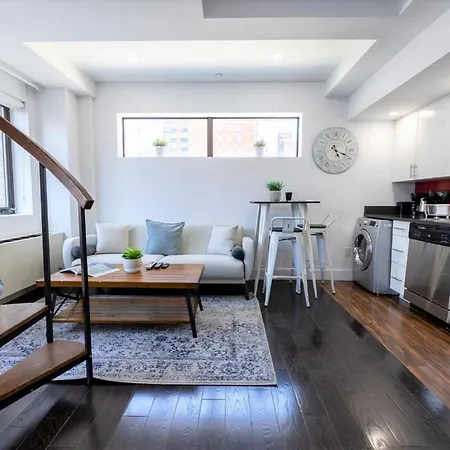 809-6b New 2br Duplex With Private Patio New York