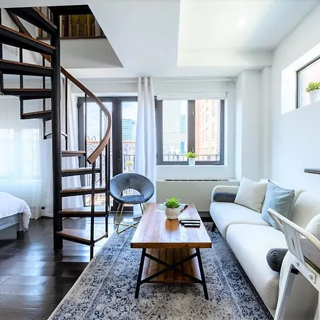 809-6b New 2br Duplex With Private Patio New York