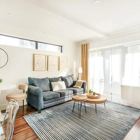 809-5a Gorgeous New 1br Heart Of Midtown *