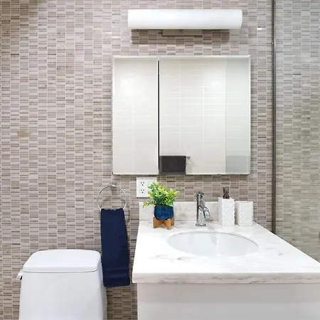 Apartment 809-2b With A Private Terrace By Columbus Circle *