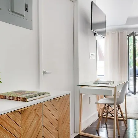 Apartment 809-2b With A Private Terrace By Columbus Circle *