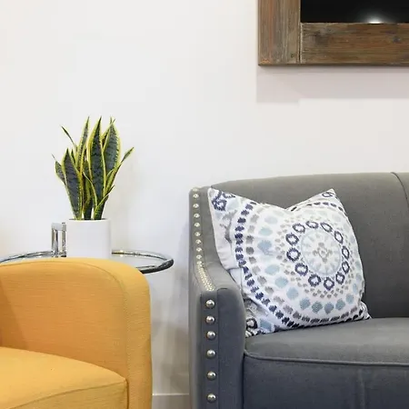Apartment 75-5b Luxury 3br Duplex W&d Elevator Bldg