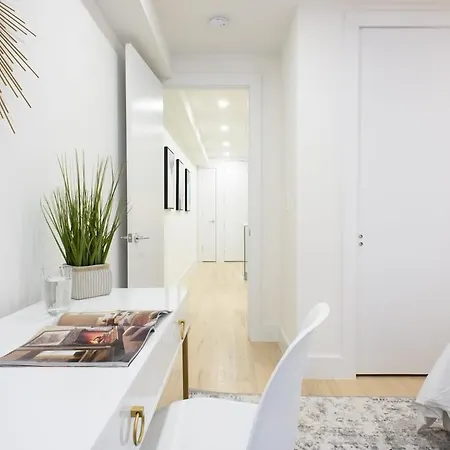 Apartment 75-5a Luxury 3br Duplex W&d In Unit Elevator *