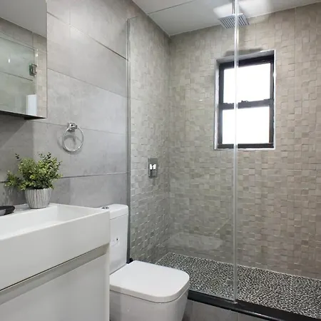75-5a Luxury 3br Duplex W&d In Unit Elevator