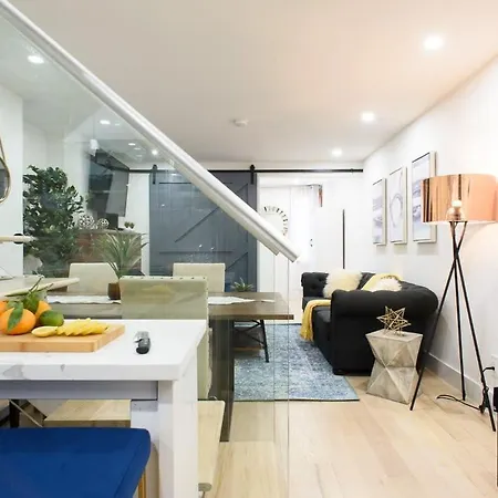 75-5a Luxury 3br Duplex W&d In Unit Elevator Apartment *