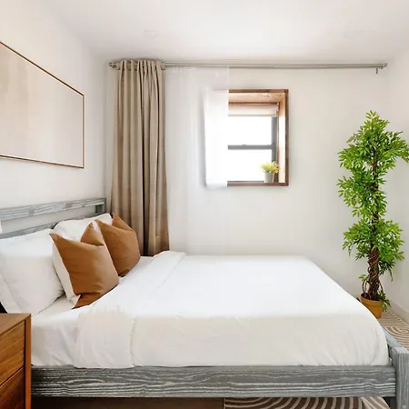 Apartment 75-4b Duplex 3br Brand New W&d Prime Ues *