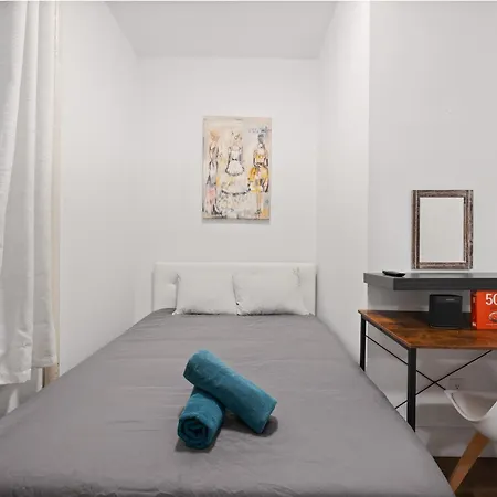 Bohemian Chinatown 3 Bedrooms Apartment New York