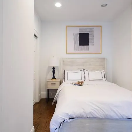 69-5a Celebrate The Season Modern Lower East Side 1br * New York