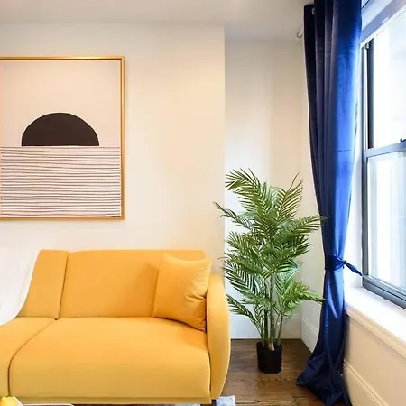 Apartment 69-5a Celebrate The Season Modern Lower East Side 1br New York