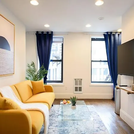 69-5a Celebrate The Season Modern Lower East Side 1br Apartment *