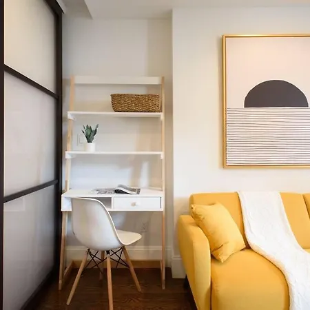 Apartment 69-5a Celebrate The Season Modern Lower East Side 1br *