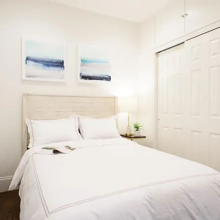 69-2b Prime Lower East Brand New 1br