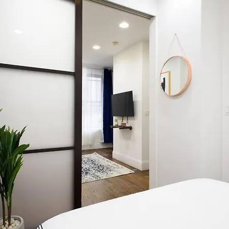 69 Les Apartments *