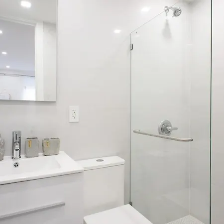 Apartment 62-3a New Prime Ues W&d New York