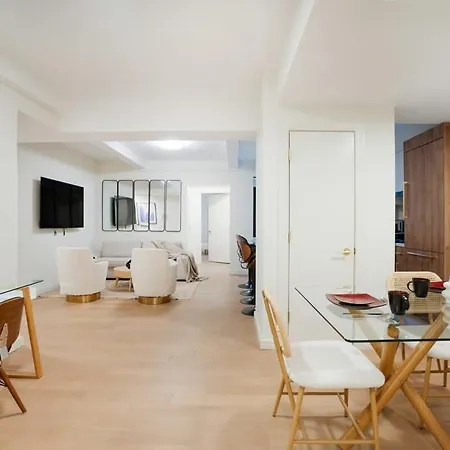 52-3d Massive New Reno 2br New York