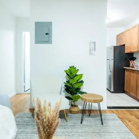 Apartment 49-4a Prime Midtown Newly 2br W&d New York