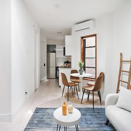 48-5rw 1br In Midtown West W&d New York