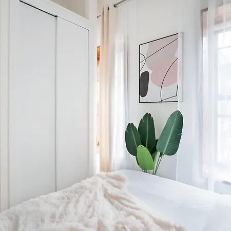 48-5fe Brand New 2br In Prime Midtown - W&d * New York